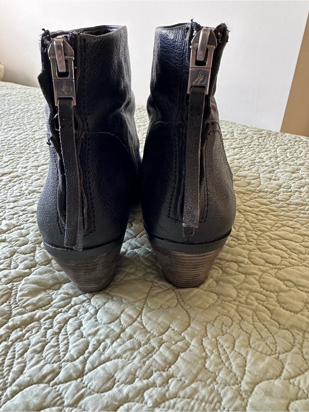 Sam Edelman Black Leather Ankle Booties Zipper Back- Size 8M/38